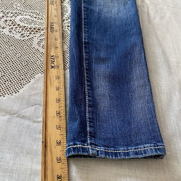 ARIYA Jeans Mid Rise Curvy Distressed Stretch Denim Embroidered Womens Jr 11 12 - Picture 7 of 8